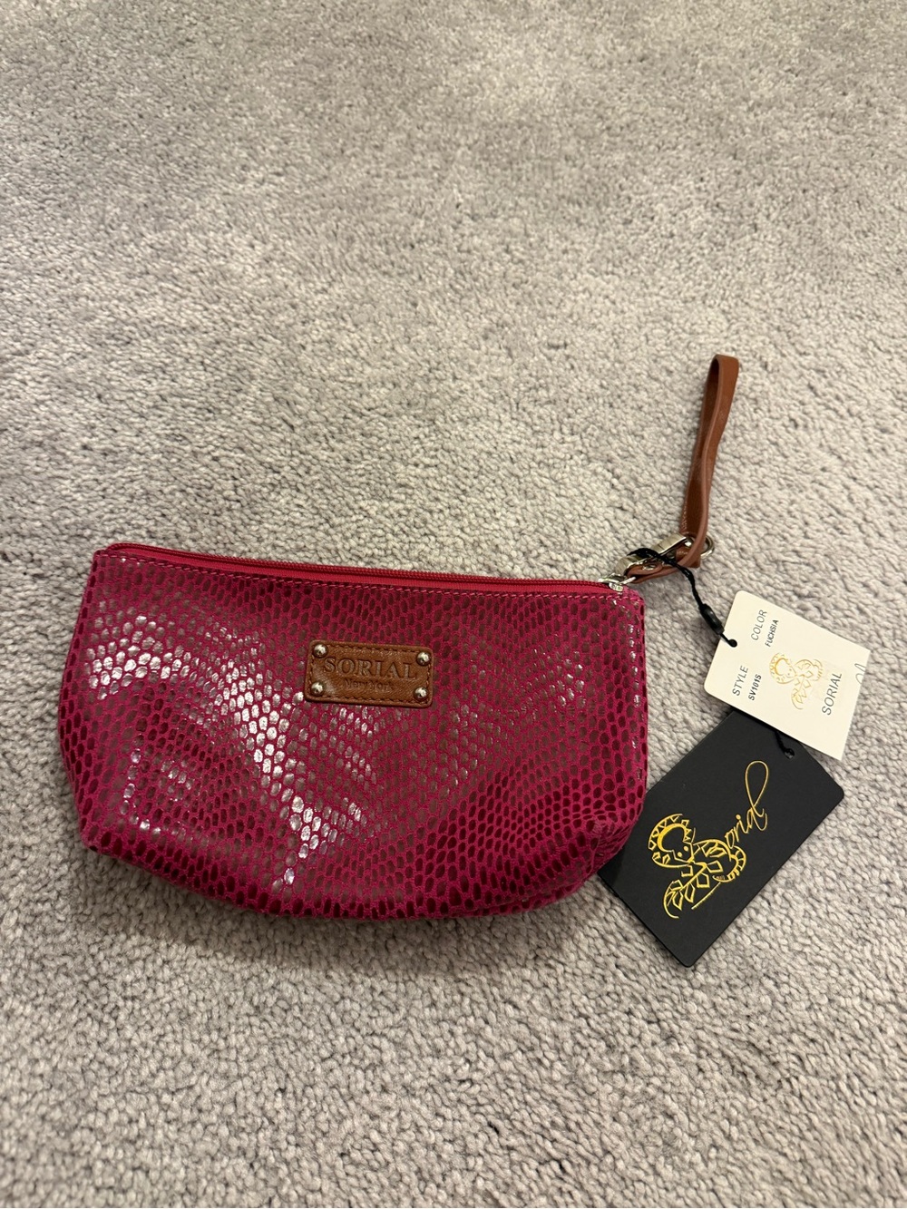 NWT SORIAL Rubina Fuchsia Snakeskin Embossed Wristlet Small Handbag 6”